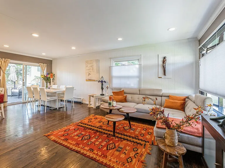 326 Brookside Ave — Photo 5