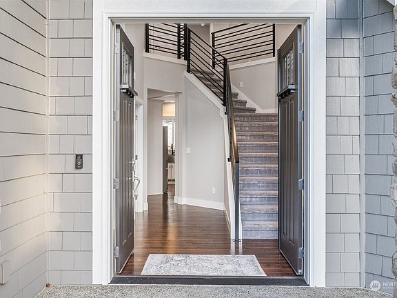 3rd image of 7201 66th Avenue W