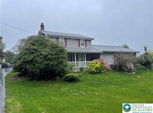 424 Monocacy Dr, Bath, PA 18014