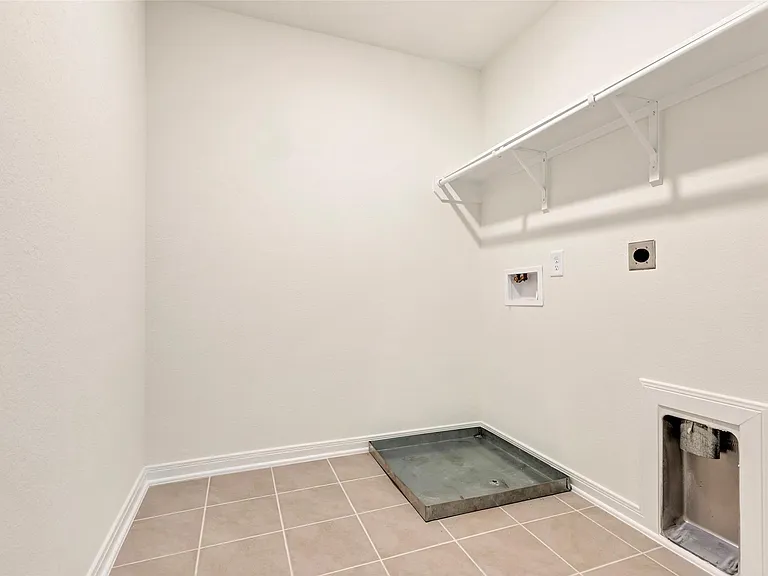 9423 Castillo Ct — Photo 22