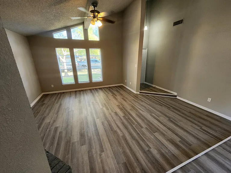 6741 Heavens Gate Dr — Photo 2