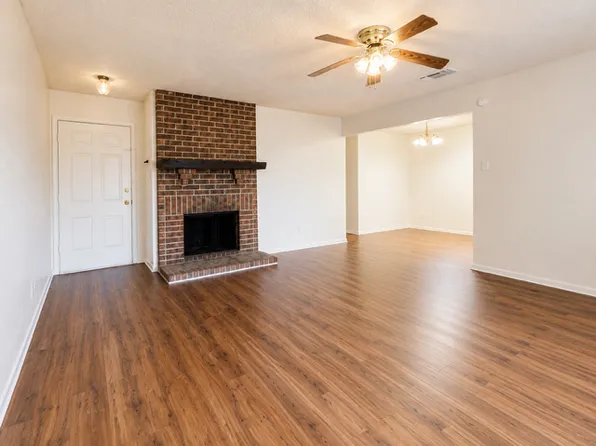 1051 Cottonwood Trl, Fort Worth, TX