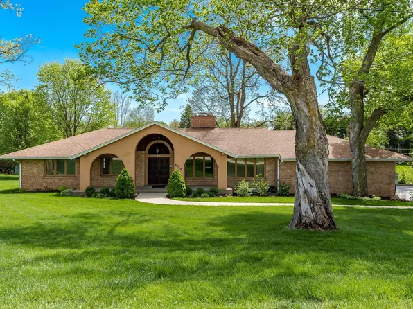 6869 Newburg Rd, Rockford, IL 61108