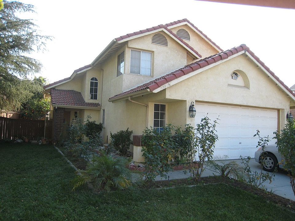 COMPLIMENTS OF PARK PLACE REAL ESTATE