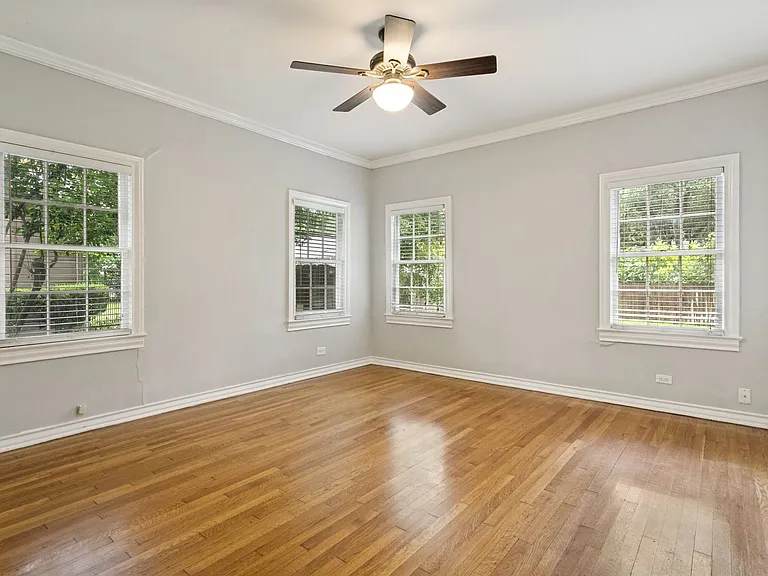 160 W Edgewood Pl — Photo 17