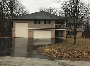 3684 Willow Rd, Green Bay, WI 54311