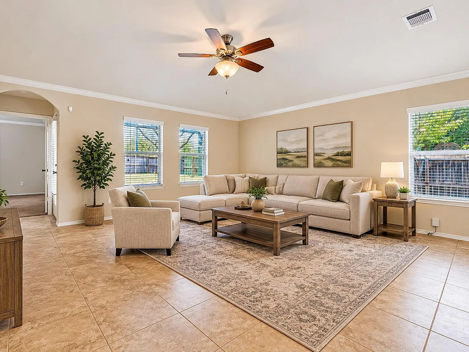 3 bed, 2.0 bath, 1497 sqft, $2,200 — Photo 3