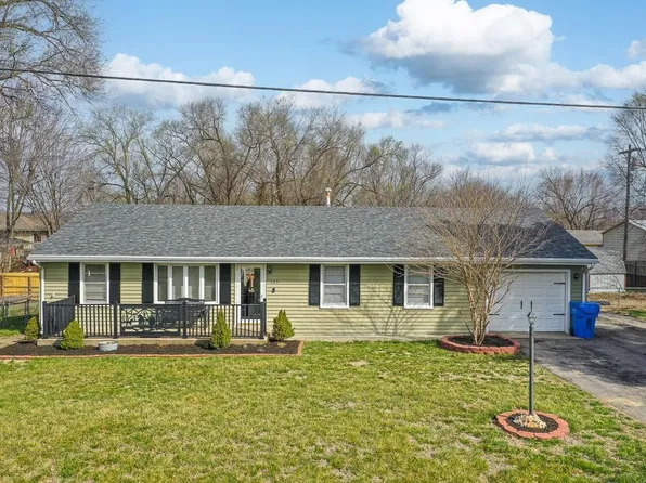 105 E Washington St, Tonganoxie, KS 66086