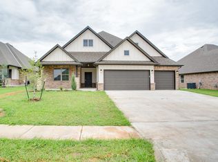 4934 Deerfield Ave, Enid, OK 73703