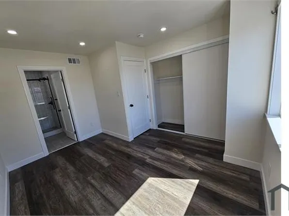 1515 Center St Room 5, Oakland, CA 94607