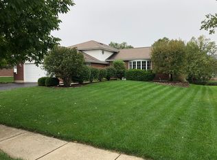 847 Belot Ln, New Lenox, IL 60451