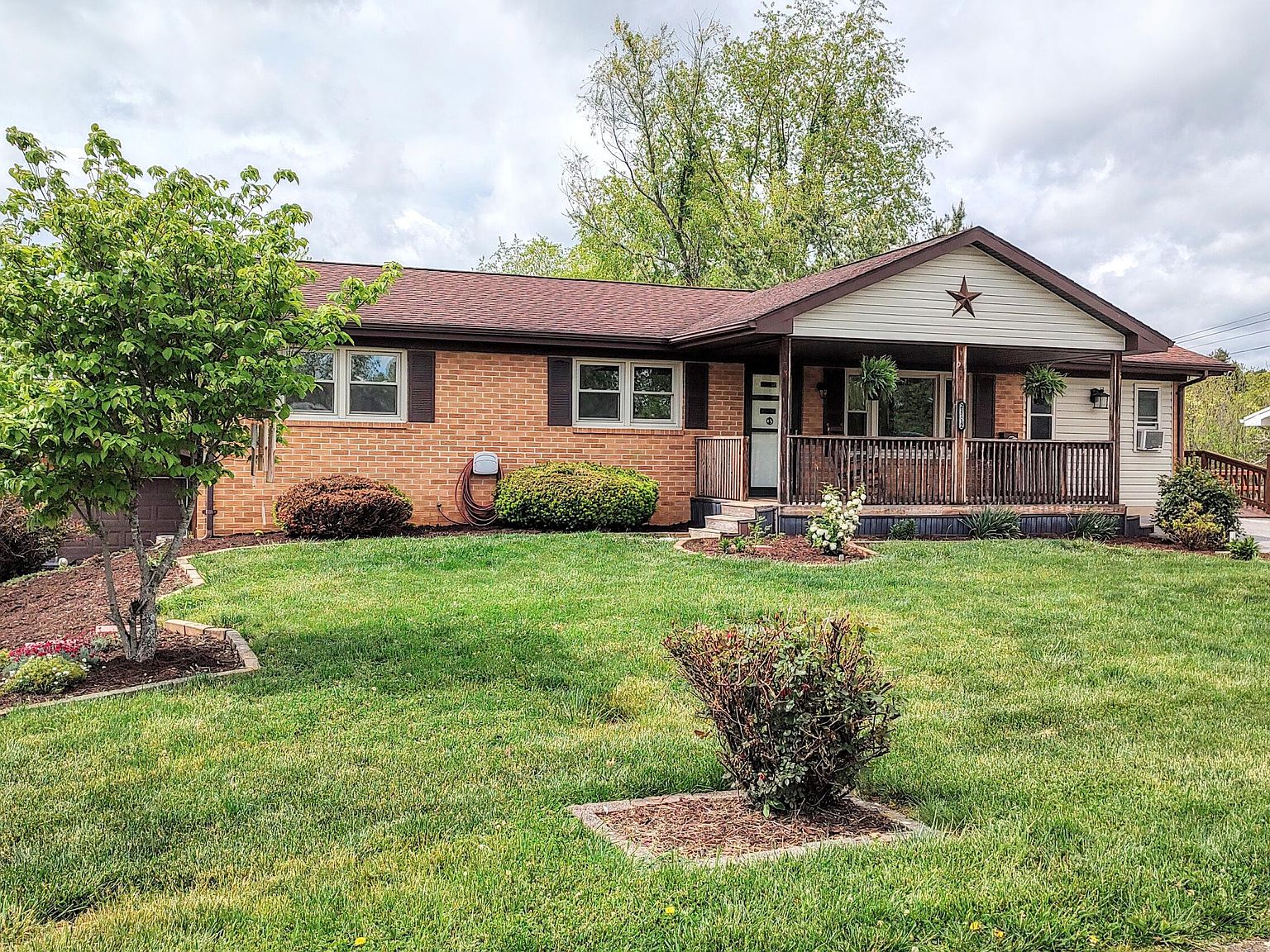 24112 Crimson Dr 24112, Bristol, VA 24202 Zillow