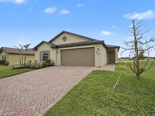 969 Bent Creek Drive, Fort Pierce, FL 34947