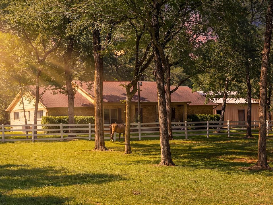 1st image of 802 Sentinel Oaks
