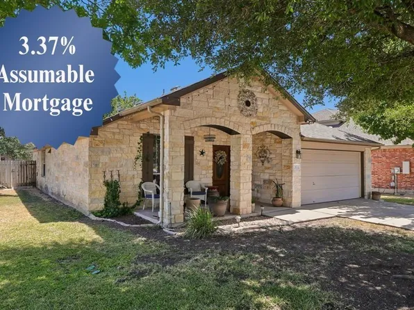 302 Lone Star Blvd, Hutto, TX 78634