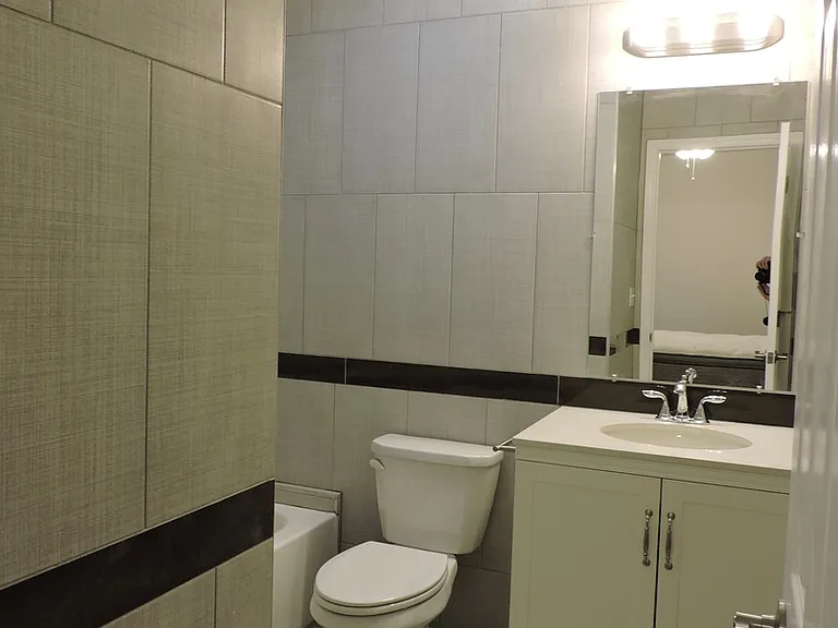 309 Sycamore Street Apartments — Photo 15