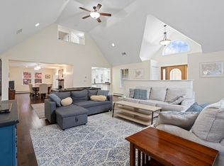 1 Leblanc Dr, Danvers, MA 01923