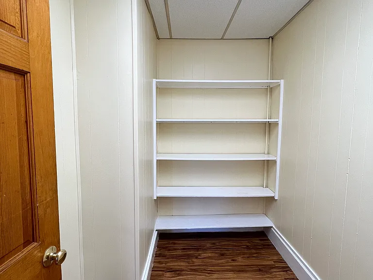 225 Holland St #3 — Photo 6