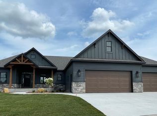 932 Southwell Enclave NE, Byron, MN 55920