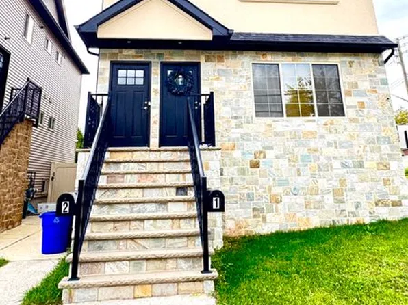 360 Robinson Ave #2, Staten Island, NY 10312