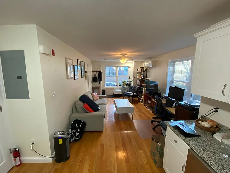 24 Beacon Pl #2 — Photo 8