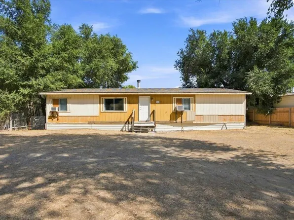 1606 N Harrington Rd, West Richland, WA 99353