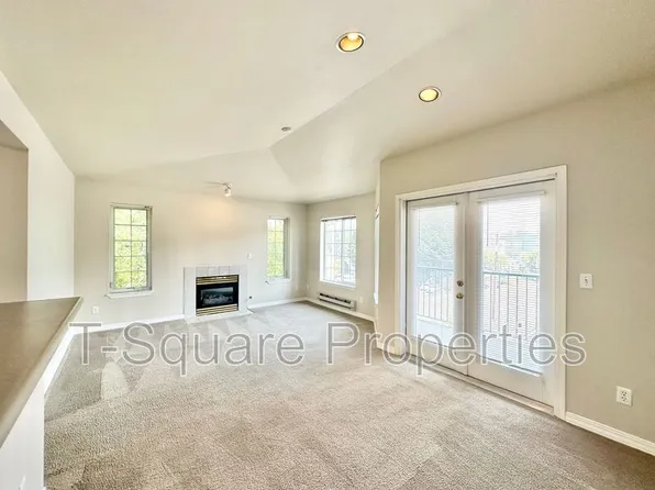 9525 NE 180th St, Bothell, WA