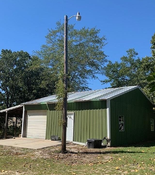 2nd image of 939 Two Notch Rd