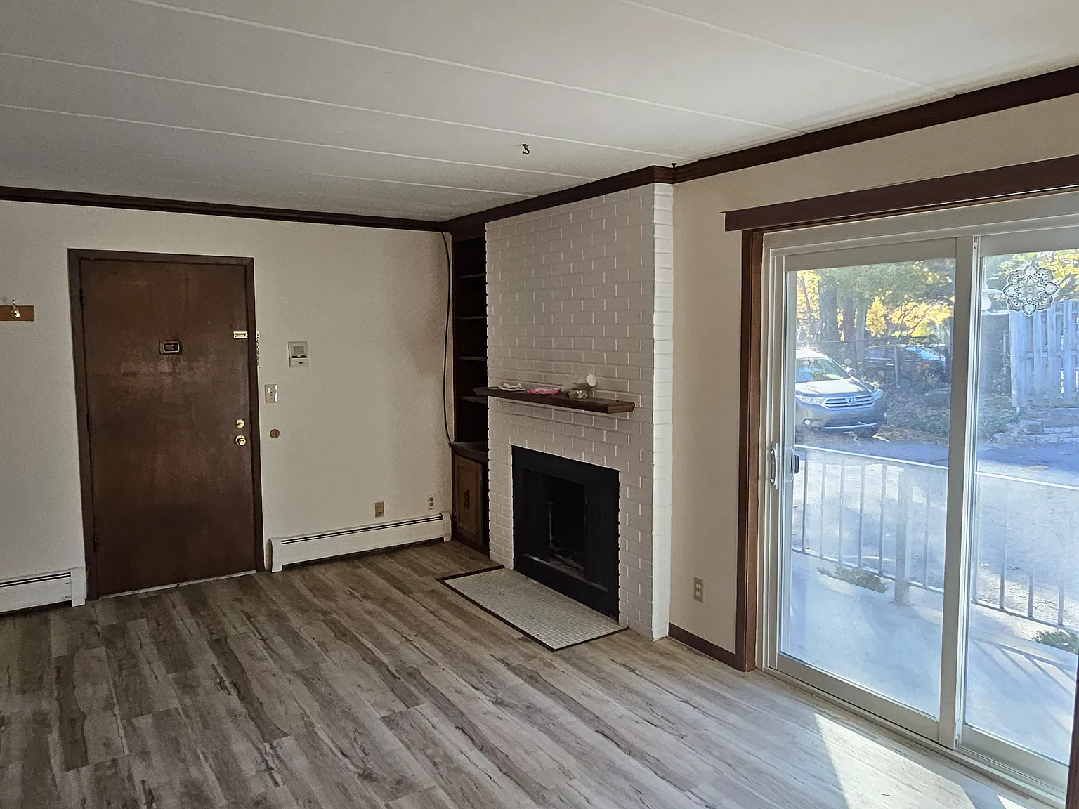 2 bed, 1.5 bath, 800 sqft, $1,250 — Photo 3