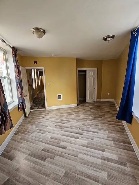 240-42 West Glenwood Avenue - 1 — Photo 2