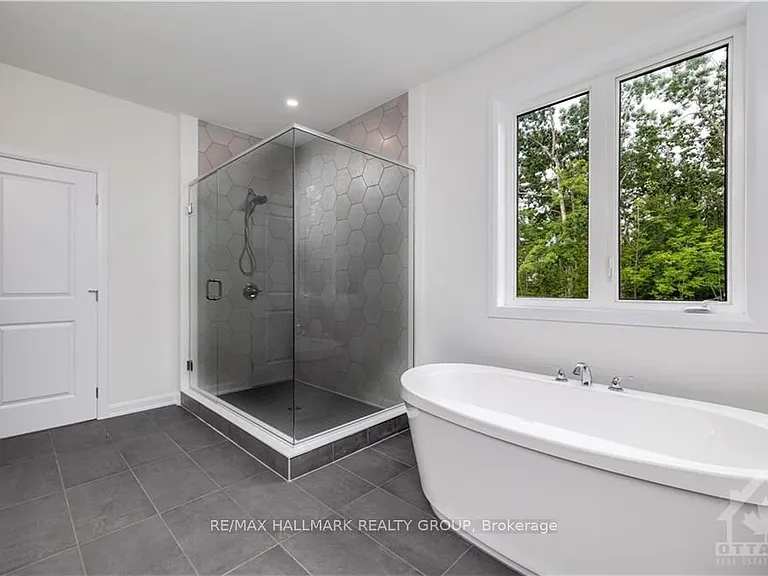 177 Lynn Coulter St — Photo 19