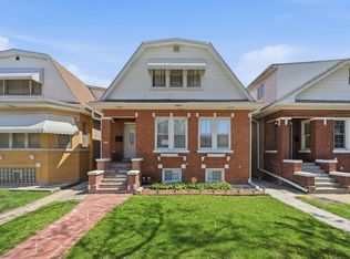 3135 N Kilbourn Ave, Chicago, IL 60641