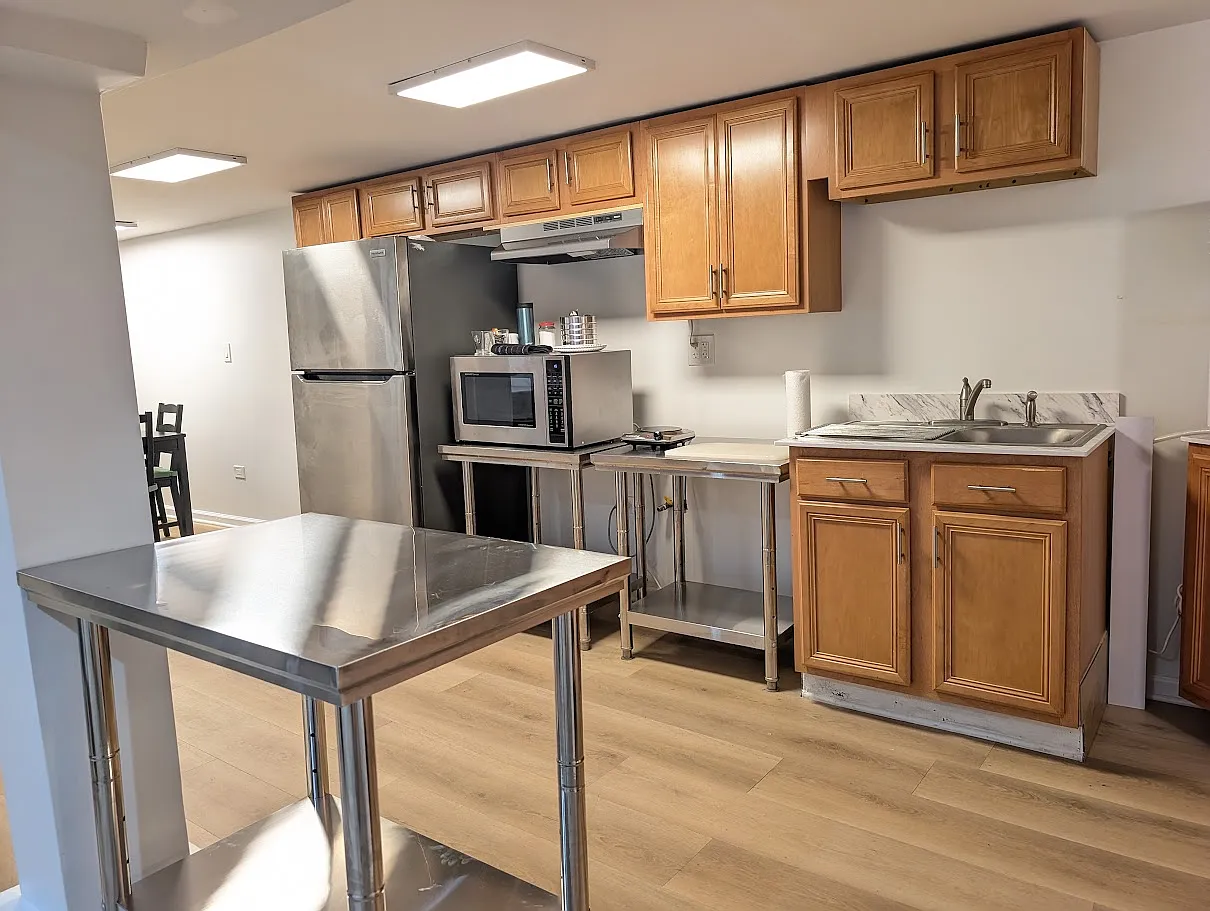 1 bed, 700 sqft, $1,325 — Photo 3
