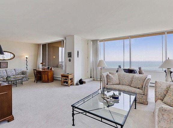 3rd image of 1000 N Lake Shore Dr #36B