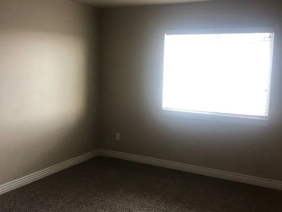 4th image of 533 Countryside Ave