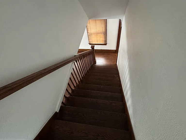 721 Thomson St — Photo 7