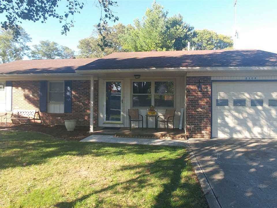 1st image of 2104 E Taylor Ave