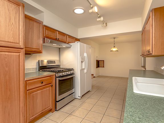 4th image of 1207 10th St NE