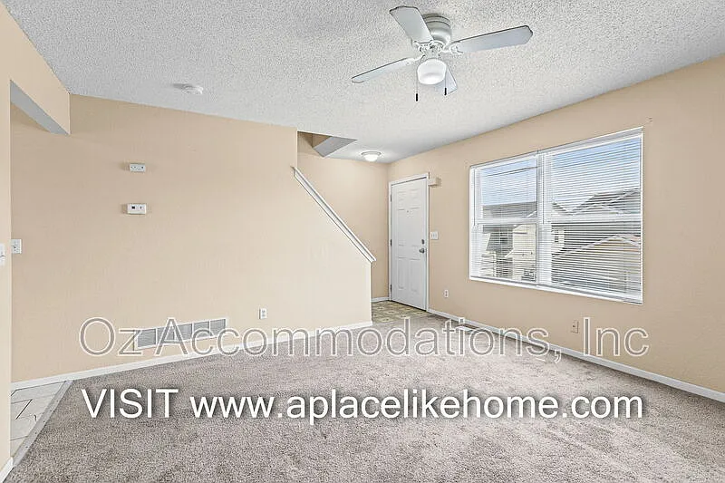 2 bed, 1.0 bath, 800 sqft, $1,095 — Photo 4