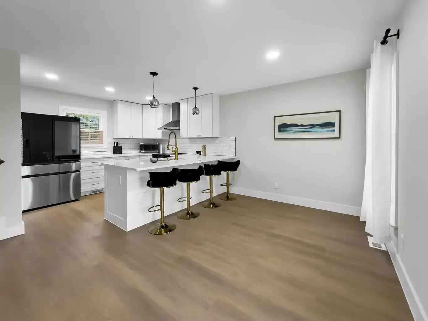 4 bed, 1875 sqft, $3,500 — Photo 2