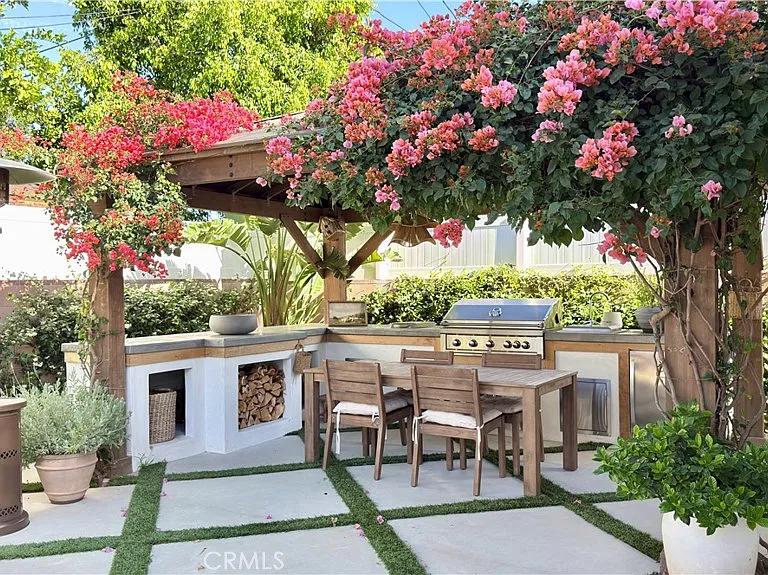 20748 Stagg St — Photo 12