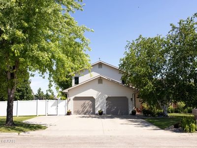 621 Fir Ln, Crookston, MN, 56716