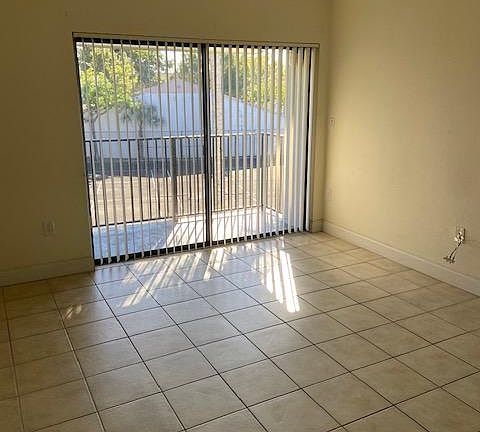 3rd image of 7070 NW 179th St APT 307