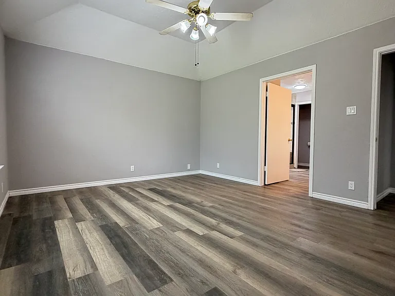 13119 Forum Rd — Photo 24