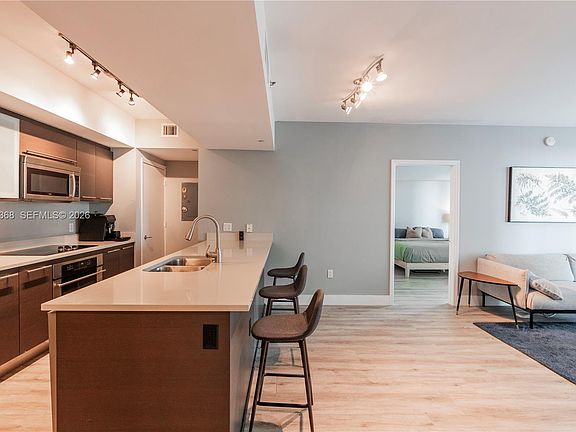 3rd image of 55 SE 6th St APT 1205