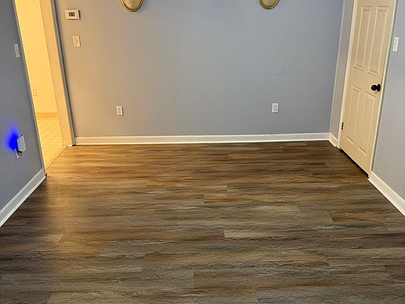 5th image of 142 Mosley Dr