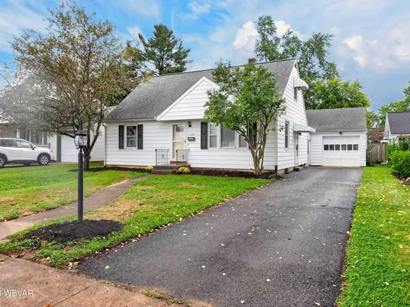 2089 Blair St, Williamsport, PA 17701