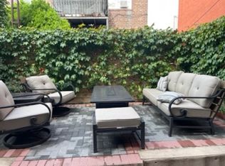25-40 33rd St #1, Astoria, NY 11102