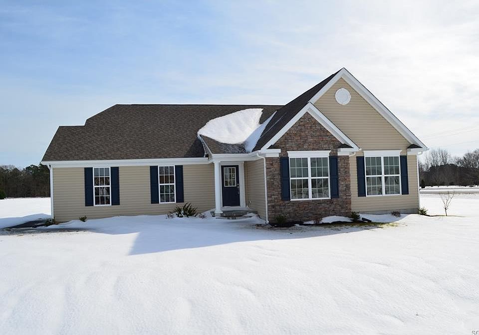 1st image of 25967 Country Meadows Dr