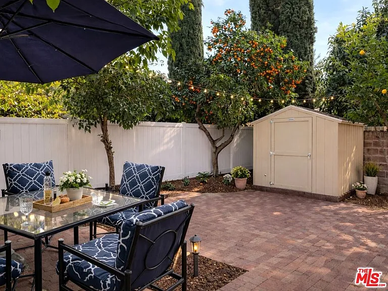 4522 Mammoth Ave — Photo 9